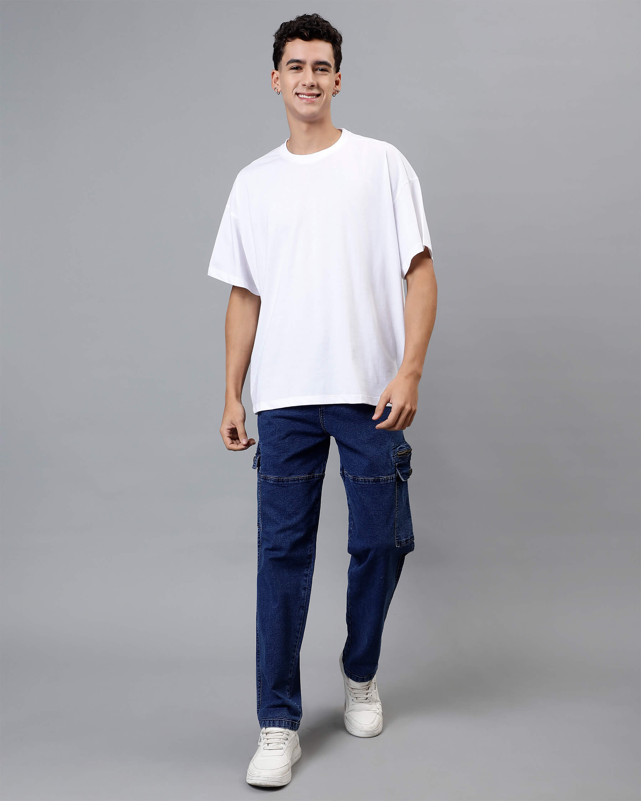 WhiteOversizedMenTshirt_56A0296.jpg
